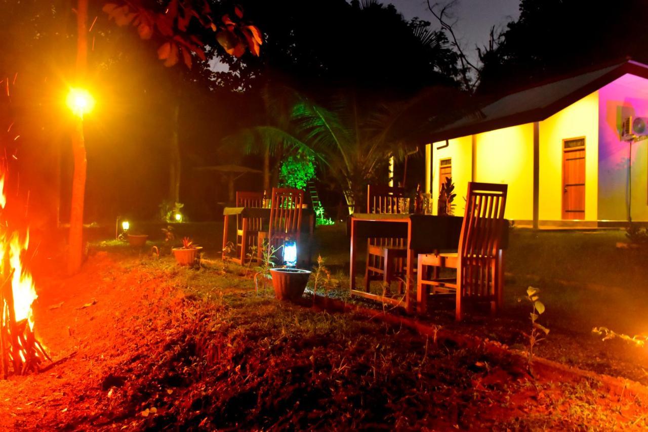 אודוואלאווה Little Ele Safari Lodge מראה חיצוני תמונה